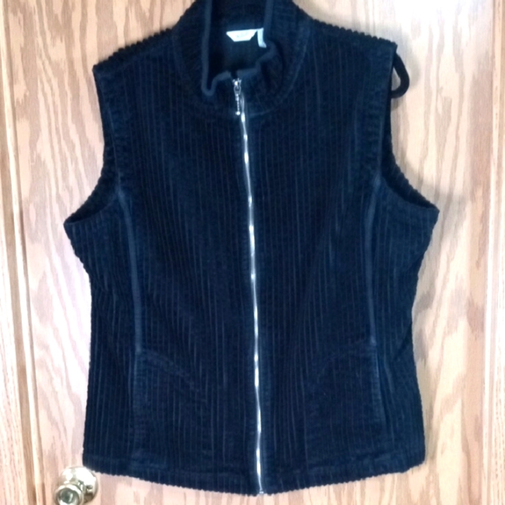 Woolrich BlackCorduroy Zip-Up Vest. 100% Cotton, Sports, Causual